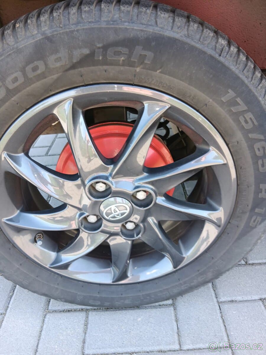 2010 Suzuki SPLASH - 8