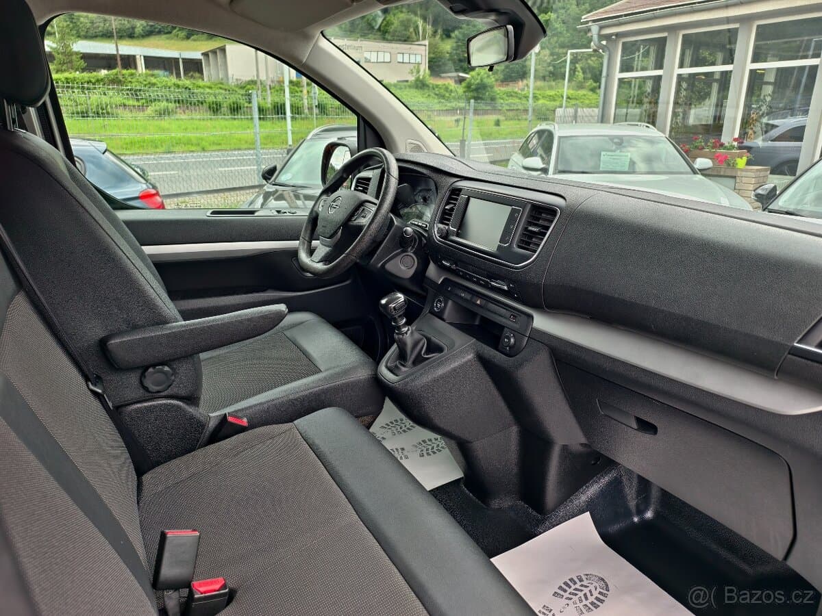 Opel VIVARO - 8