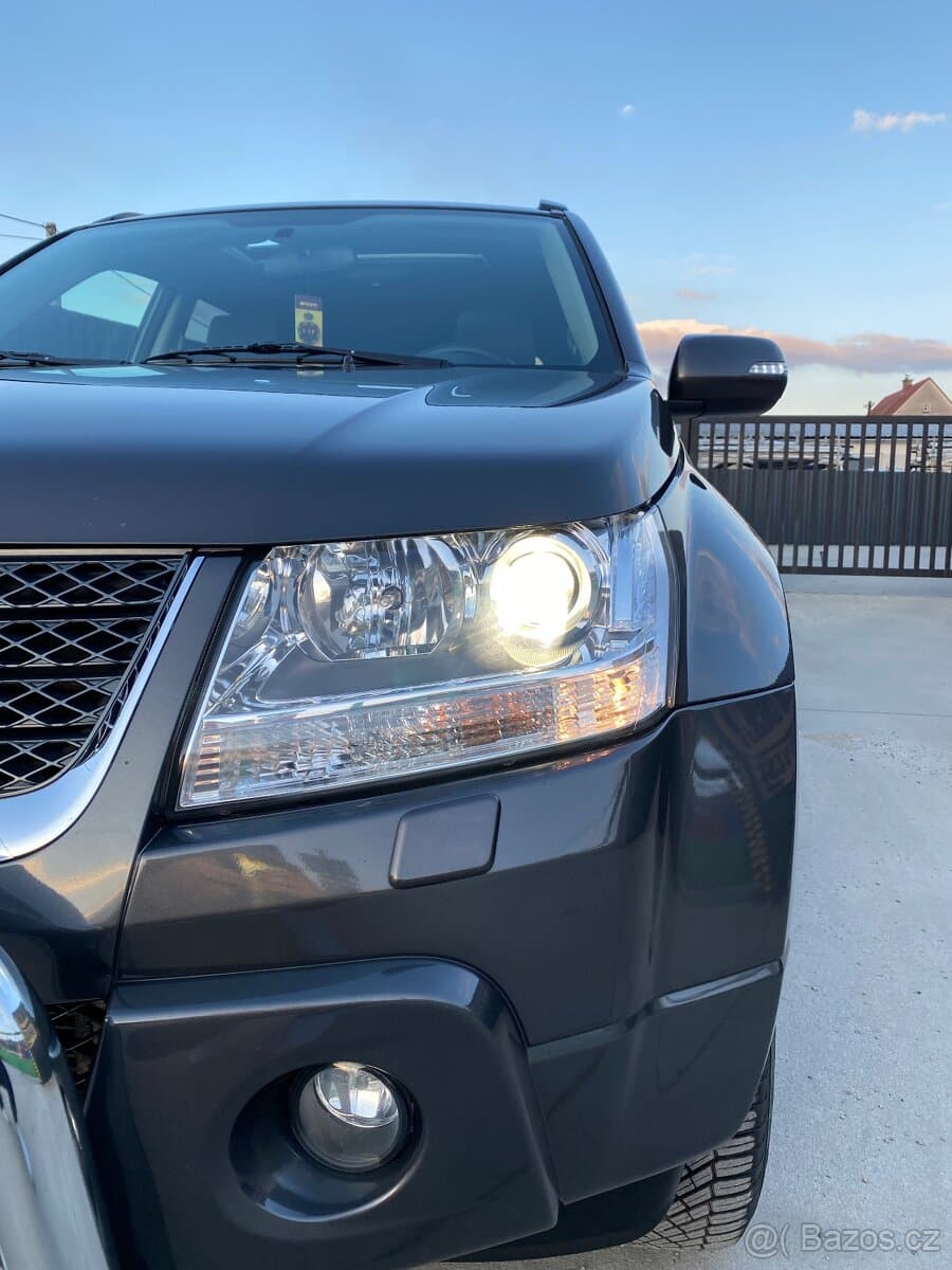 2010 Suzuki GRAND - 8