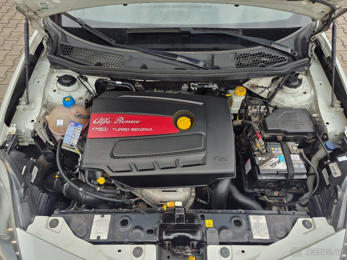 2010 Alfa Romeo GIULIETTA - 8