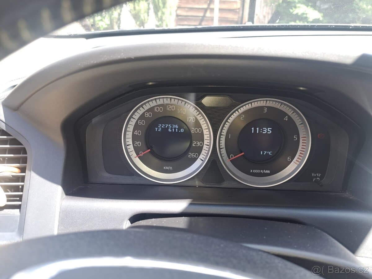2011 Volvo XC60 - 8
