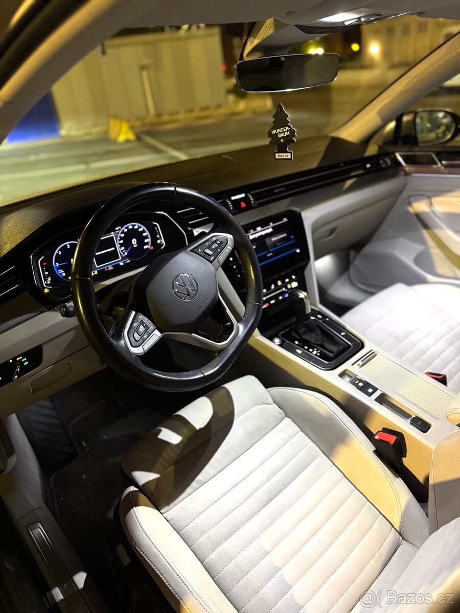 2021 Volkswagen PASSAT - 8