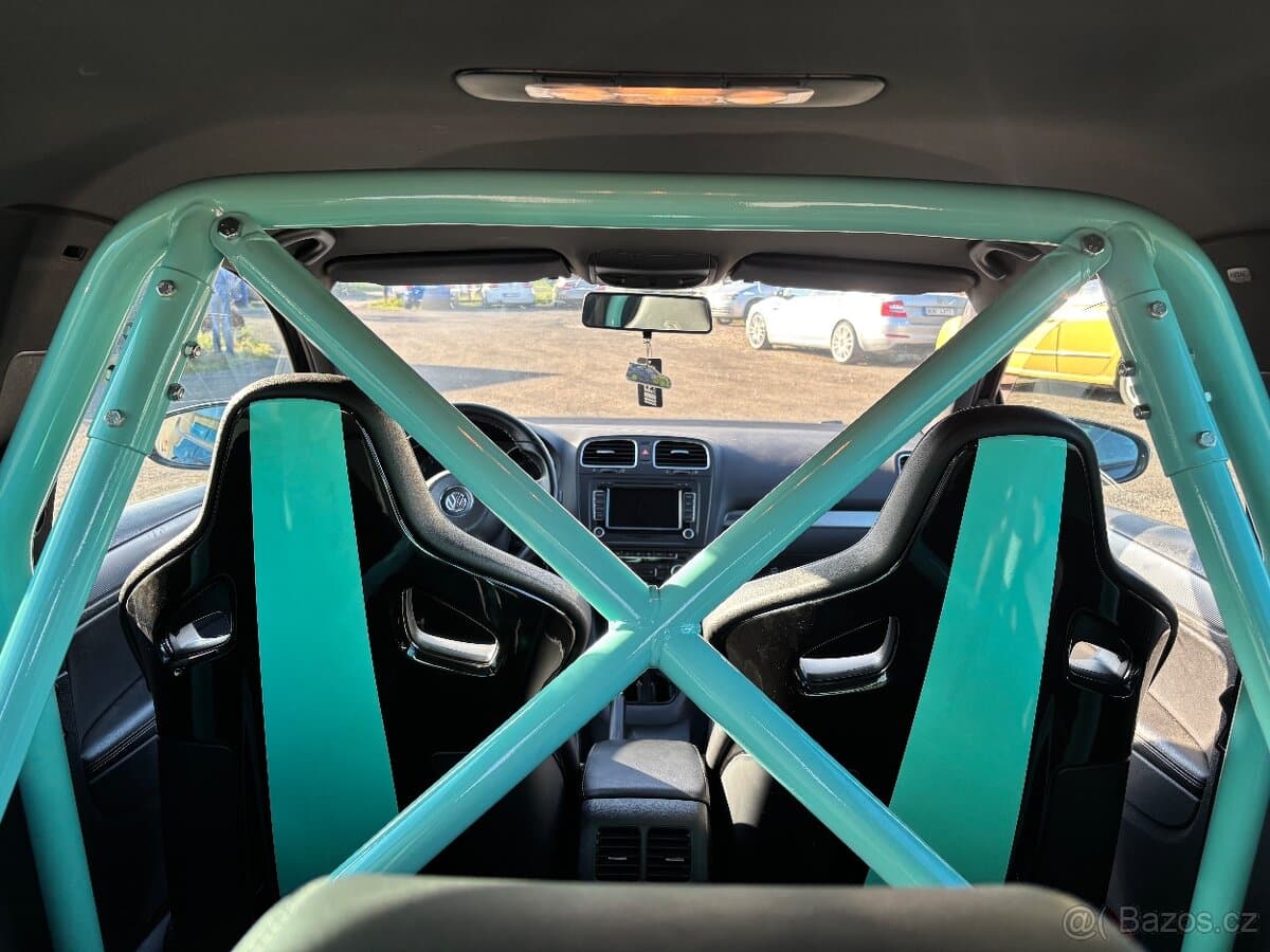Volkswagen GOLF - 8