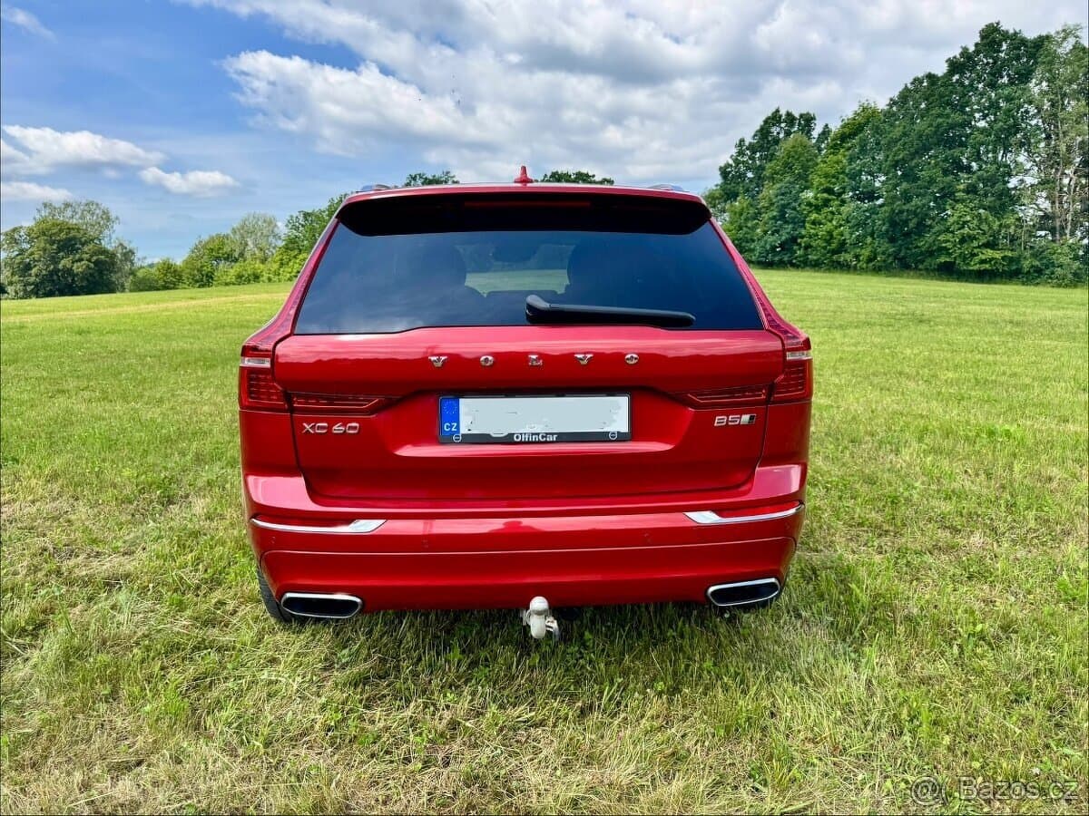 2020 Volvo XC60 - 8