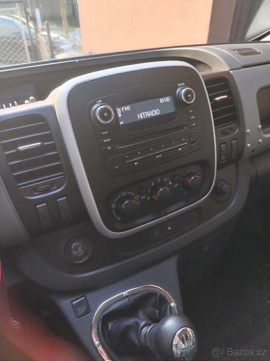 2015 Renault TRAFIC - 8