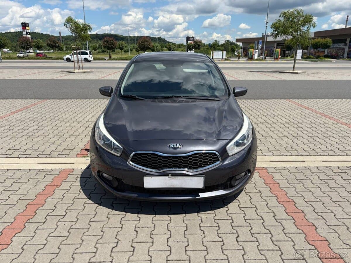 2012 Kia PROCEED - 8