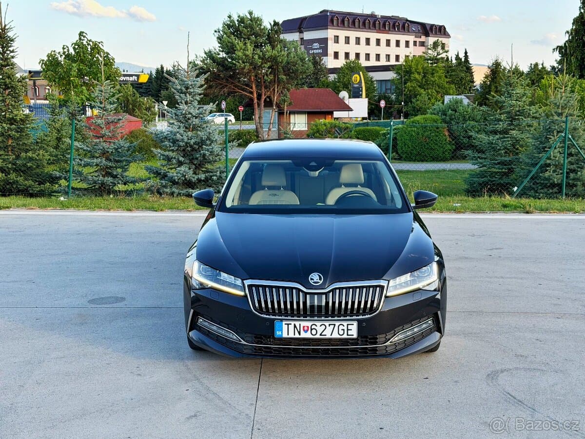 2019 Škoda SUPERB - 8