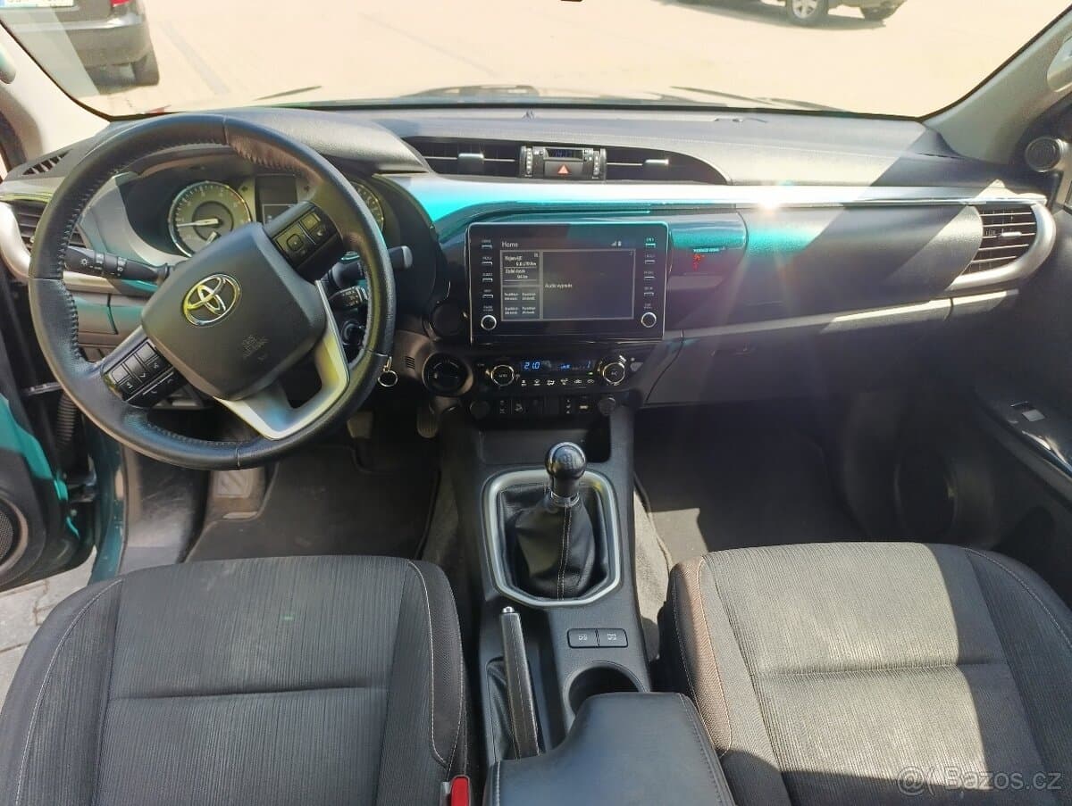 2021 Toyota HILUX - 8