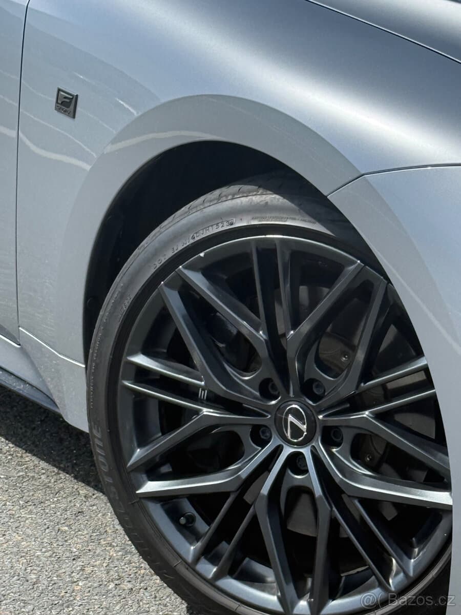 2024 Lexus IS - 8