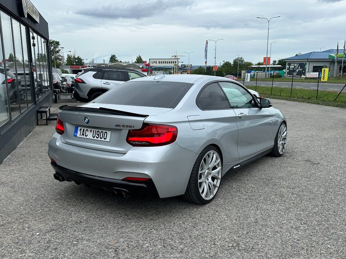 2016 BMW M2 - 8