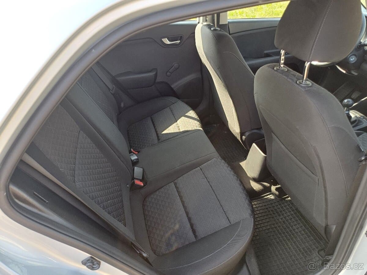 2018 Kia RIO - 8
