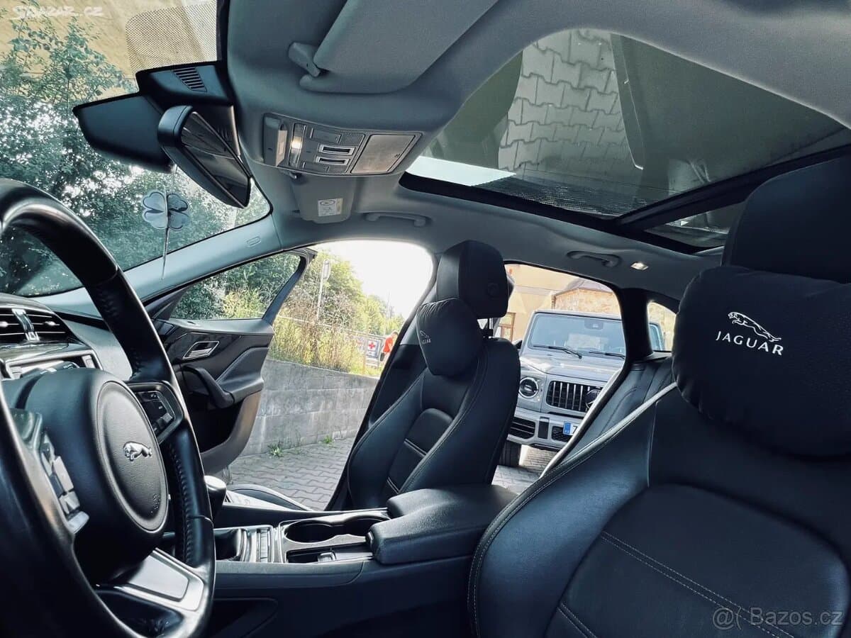 2019 Jaguar F-PACE - 8