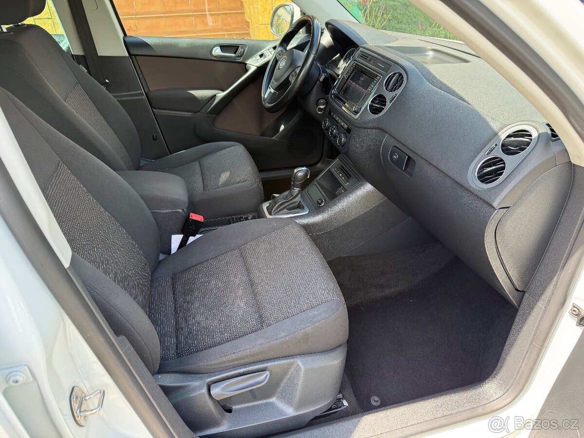 2015 Volkswagen TIGUAN - 8