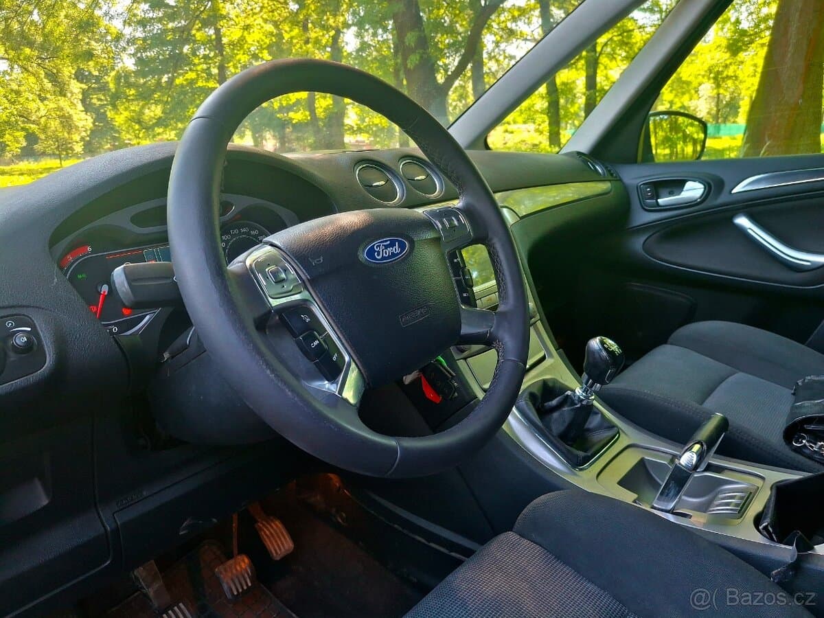 2011 Ford GALAXY - 8