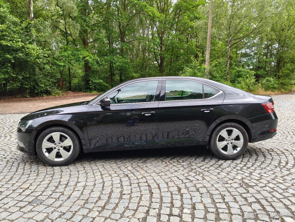 2018 Škoda SUPERB - 8