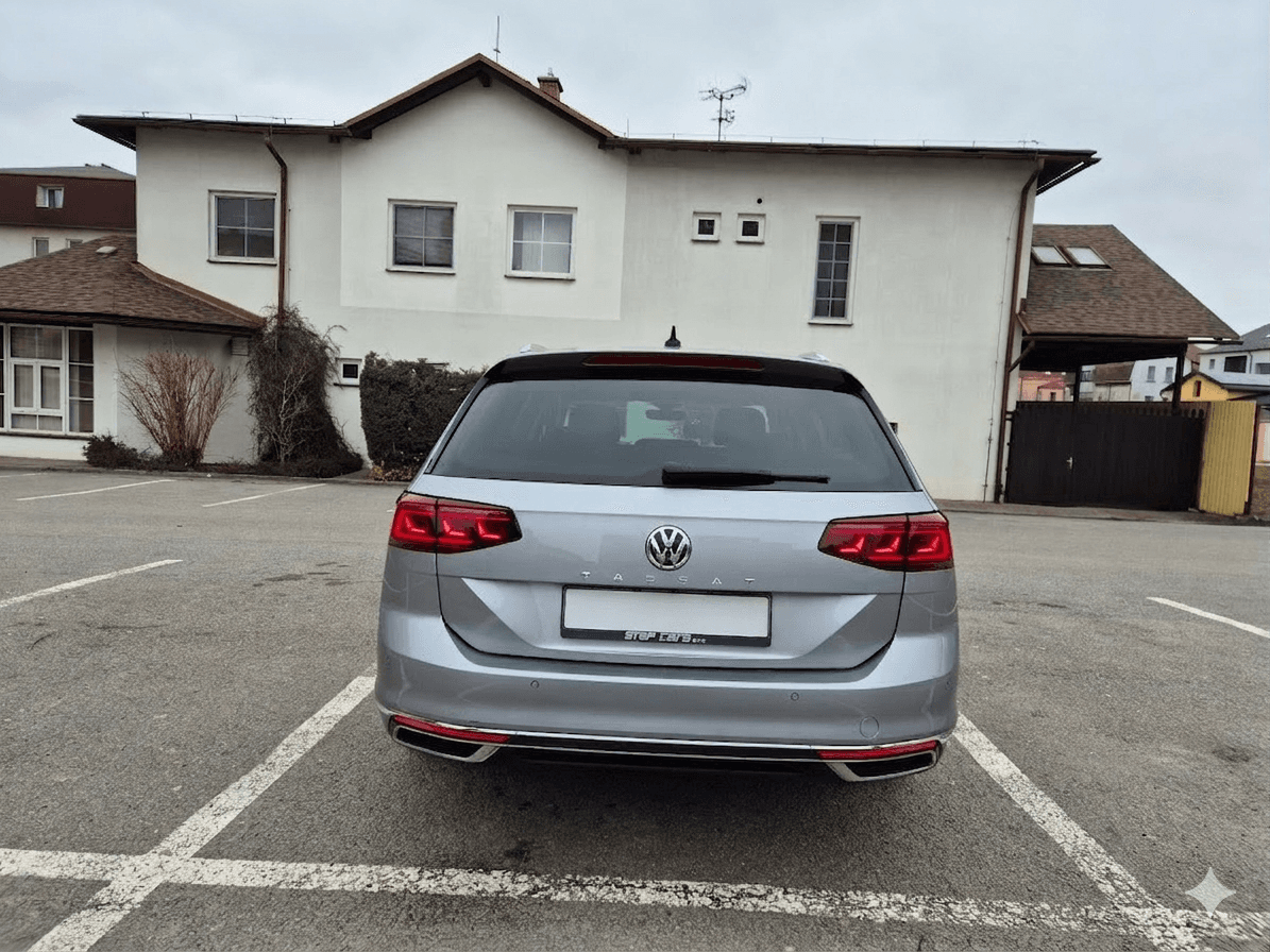 2020 Volkswagen PASSAT - 8