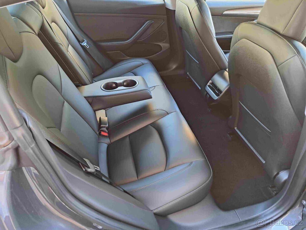 2023 Tesla MODEL 3 - 8
