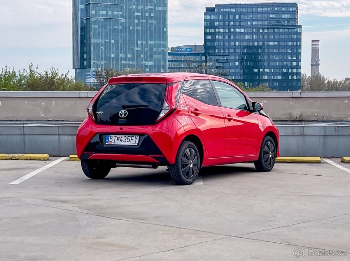 2021 Toyota AYGO - 8