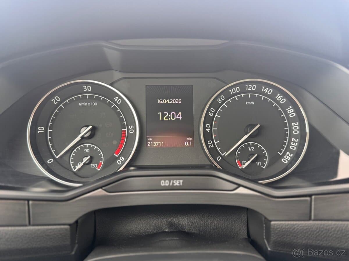 2016 Škoda SUPERB - 8