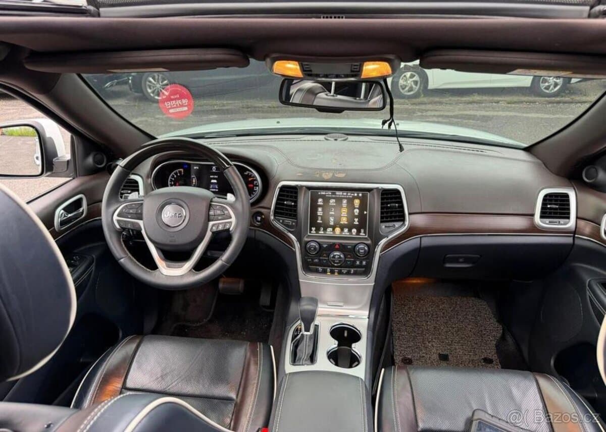 2017 Jeep CHEROKEE - 8