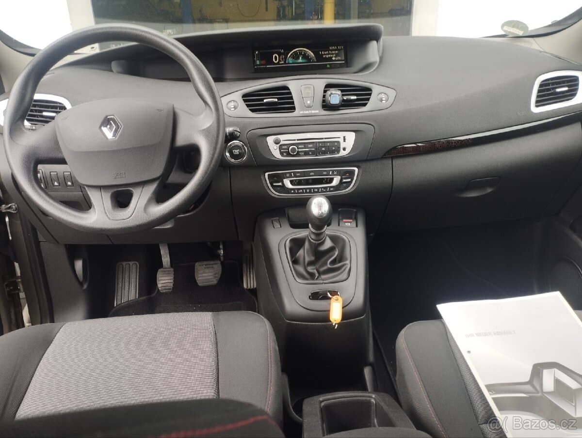 2013 Renault SCENIC - 8