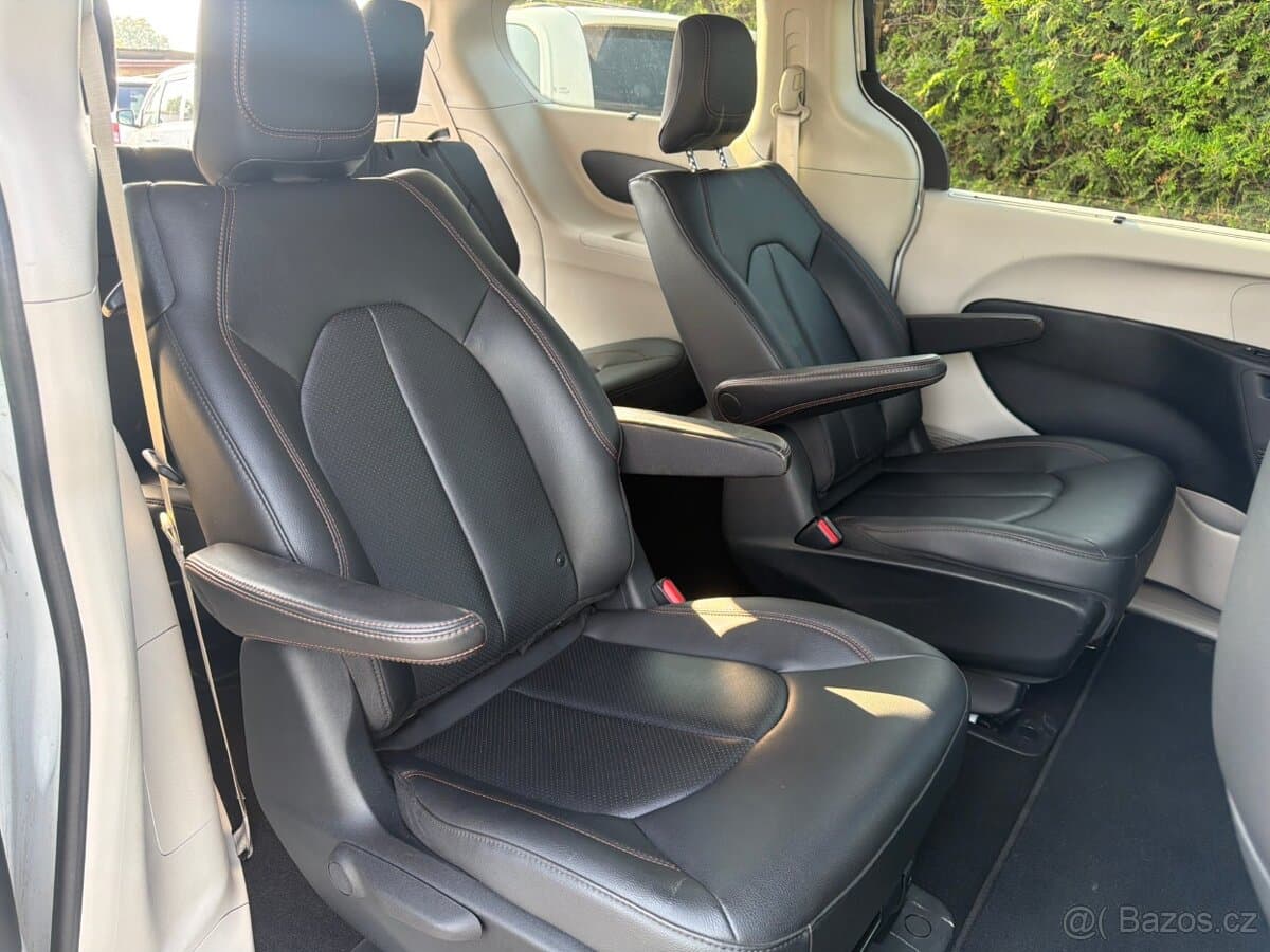 2019 Chrysler PACIFICA - 8