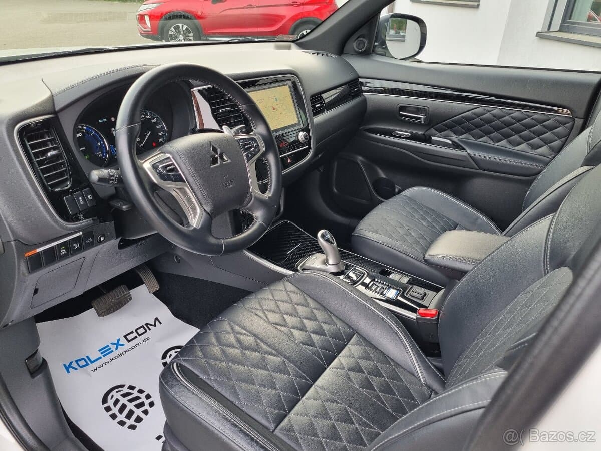 2021 Mitsubishi OUTLANDER - 8