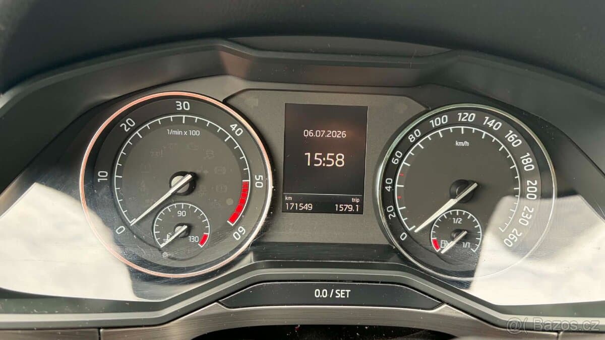 2019 Škoda SUPERB - 8