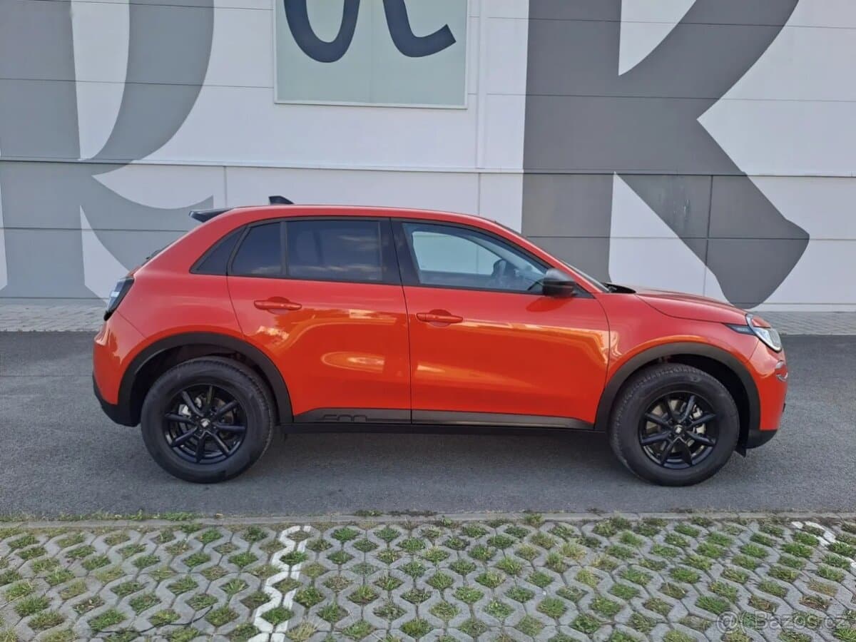 2024 Fiat 600 - 8