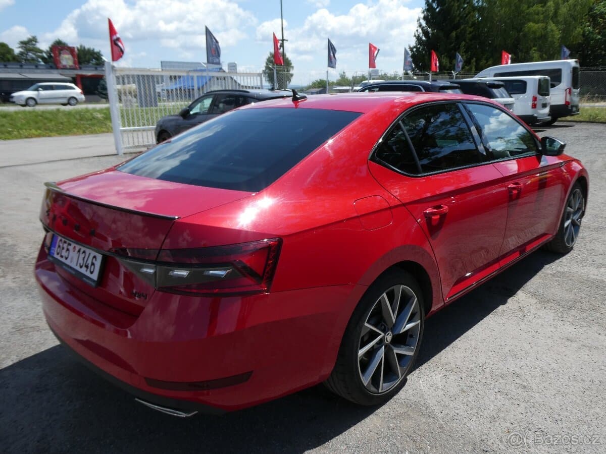 2020 Škoda SUPERB - 8