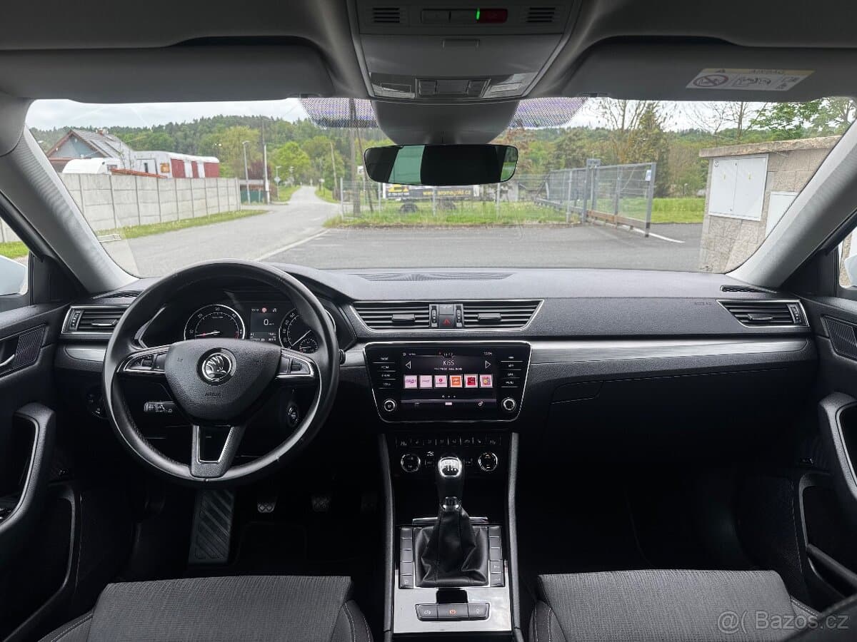 2018 Škoda SUPERB - 8