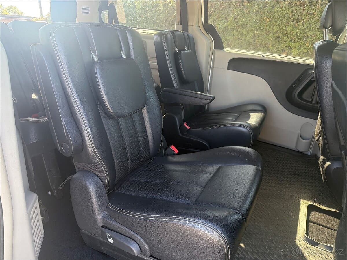 2011 Chrysler OSTATNÍ - 8