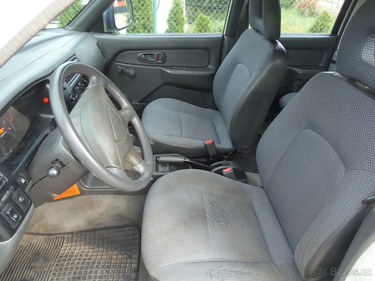 2003 Mitsubishi L200 - 8