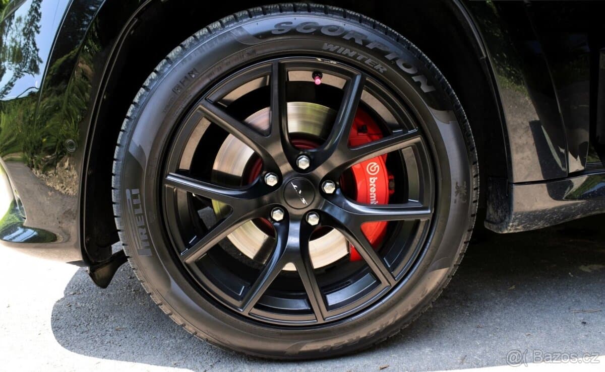 2019 Jeep CHEROKEE - 8