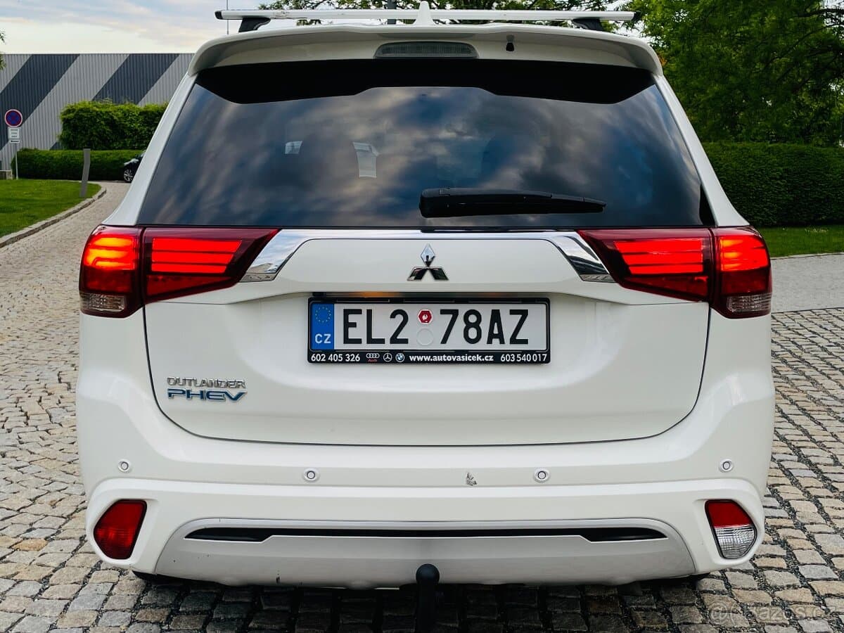 2020 Mitsubishi OUTLANDER - 8
