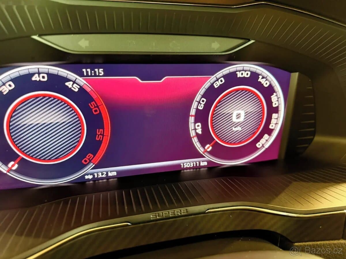 2020 Škoda SUPERB - 8