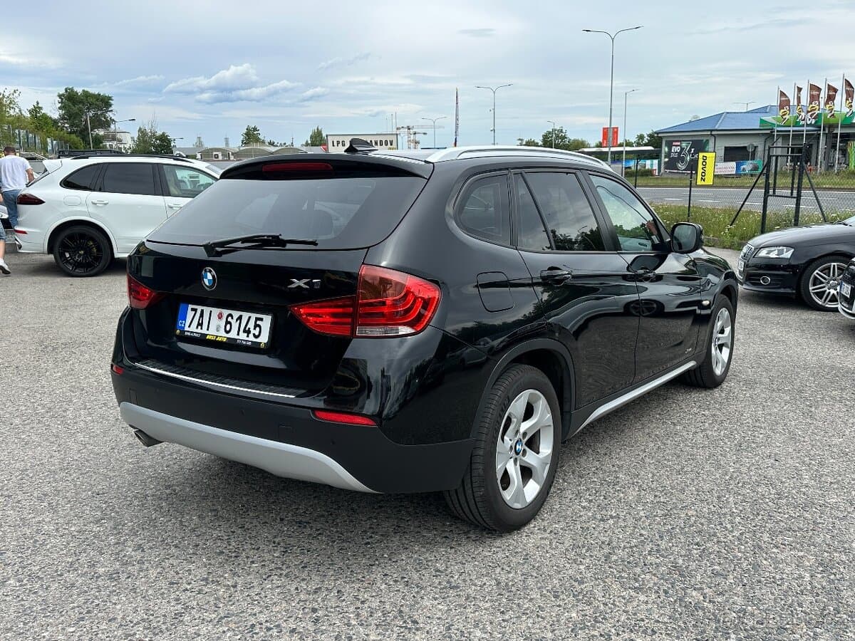2010 BMW X1 - 8