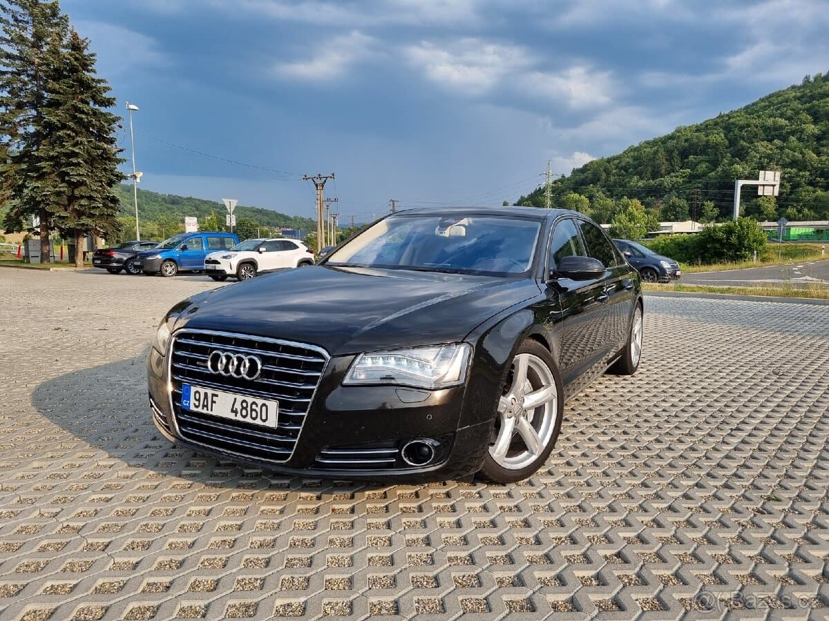 2013 Audi A8 - 8
