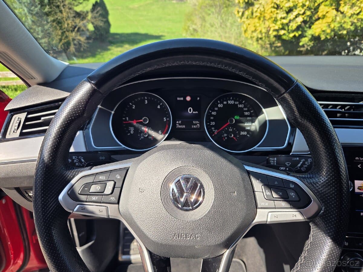 2020 Volkswagen PASSAT - 8