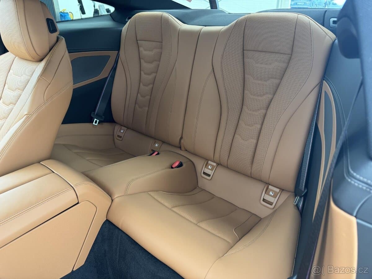 2022 BMW 8-SERIES - 8
