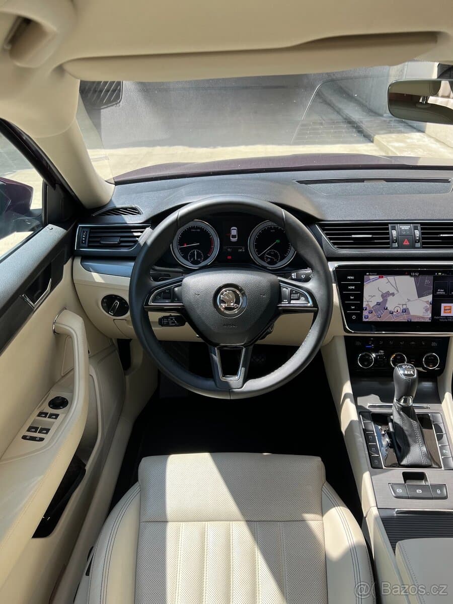 2020 Škoda SUPERB - 8