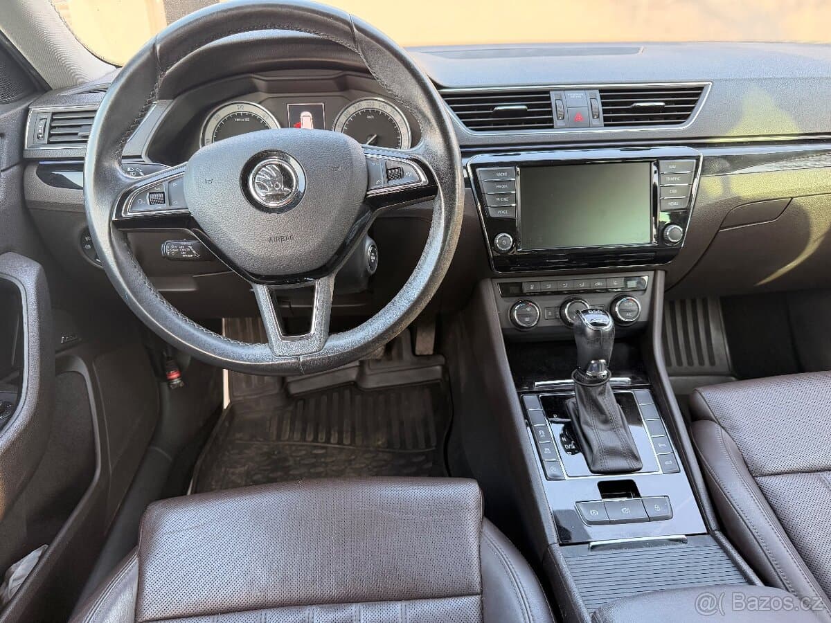 2016 Škoda SUPERB - 8