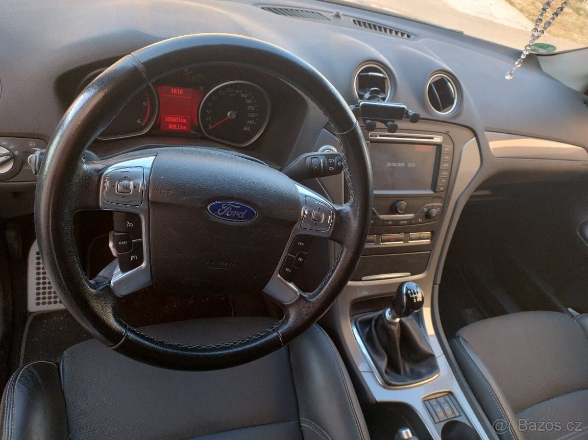 2013 Ford MONDEO - 8