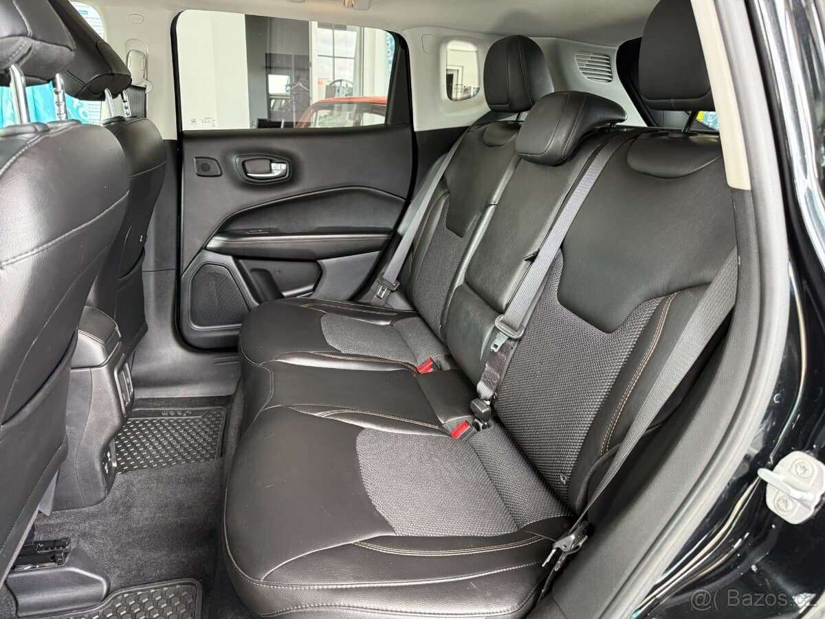 2018 Jeep COMPASS - 8