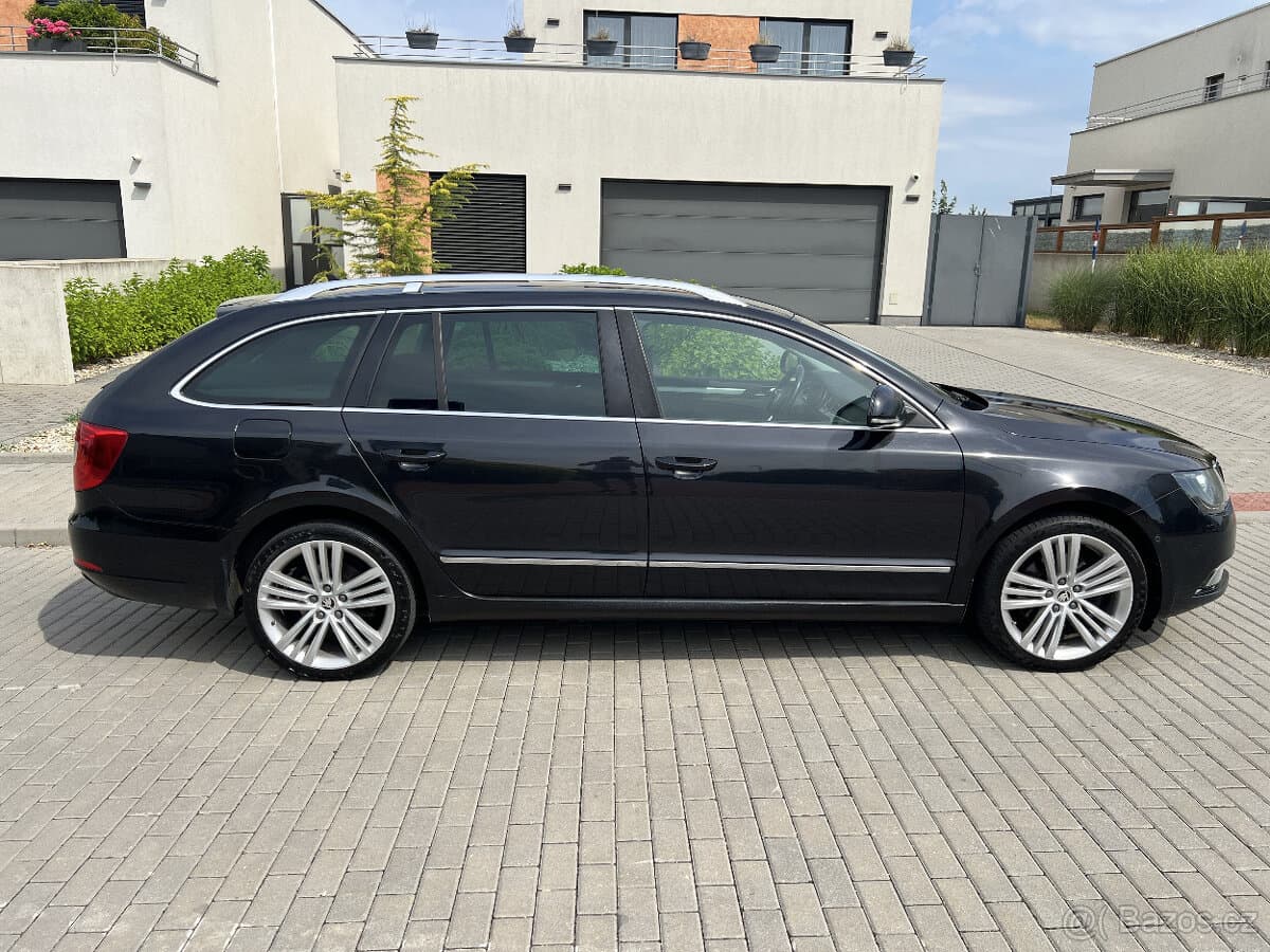 2013 Škoda SUPERB - 8