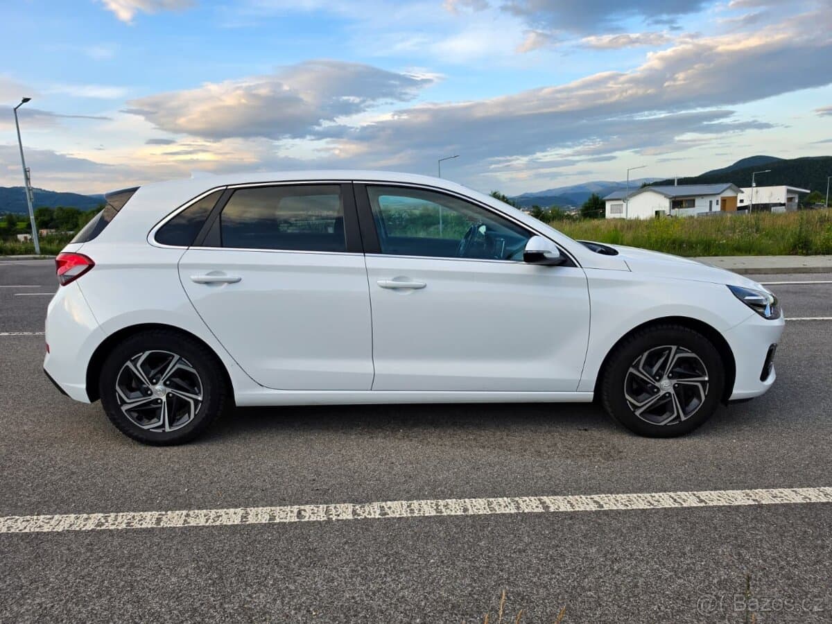 2022 Hyundai i30 - 8