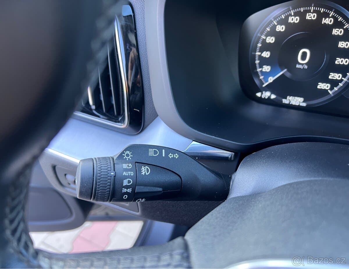 2021 Volvo XC60 - 8