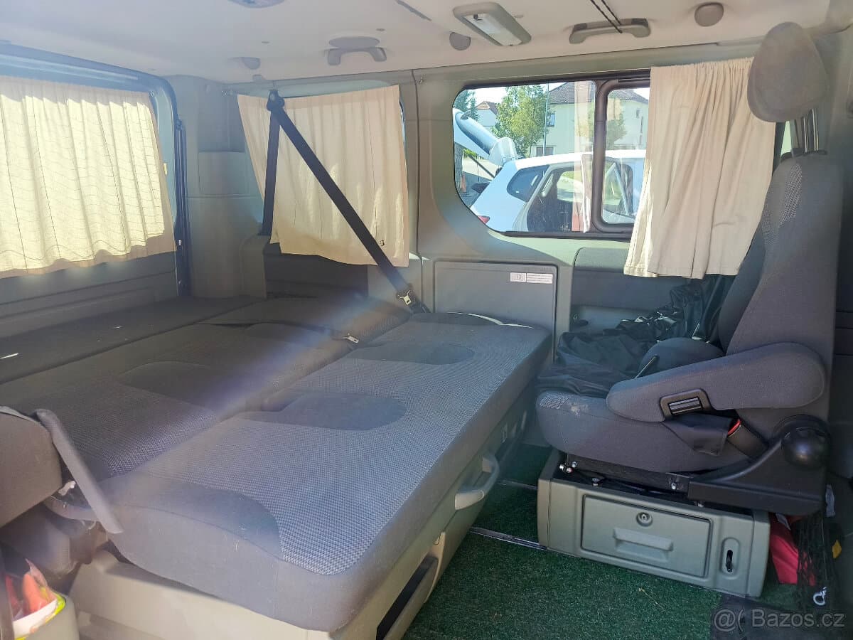 2010 Opel VIVARO - 8