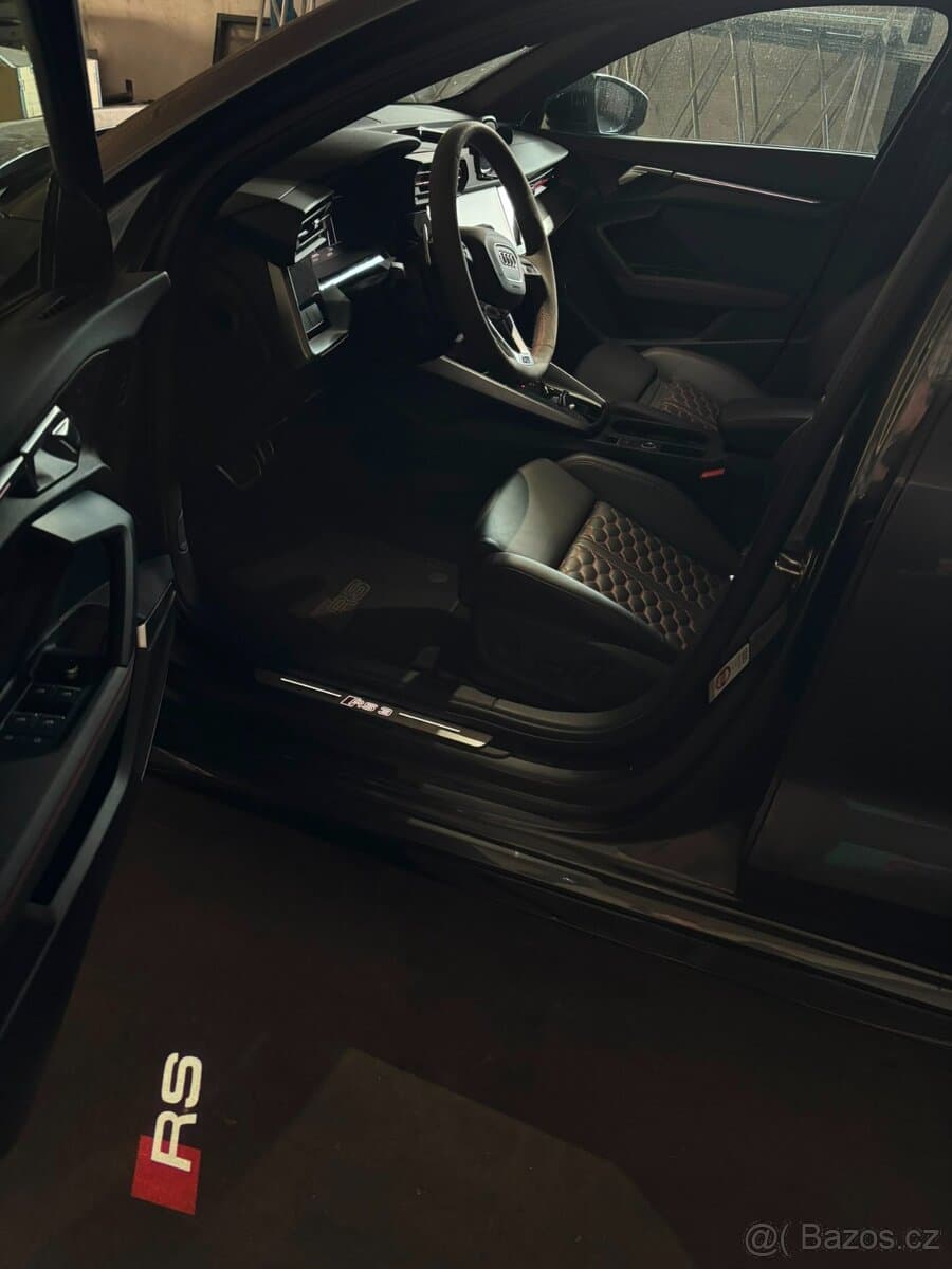 2022 Audi RS3 - 8
