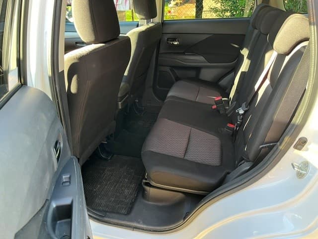 2014 Mitsubishi OUTLANDER - 8